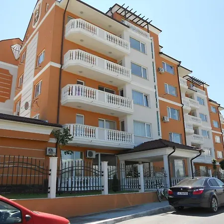 Sea Diamond D14 Апартамент *